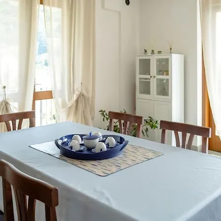 Casa May- Terrace, Lake View - Wifi - Parking Apartment Bellano