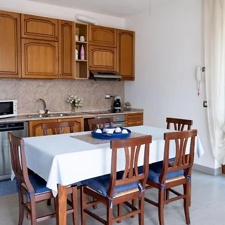 Casa May- Terrace, Lake View - Wifi - Parking Apartment Bellano