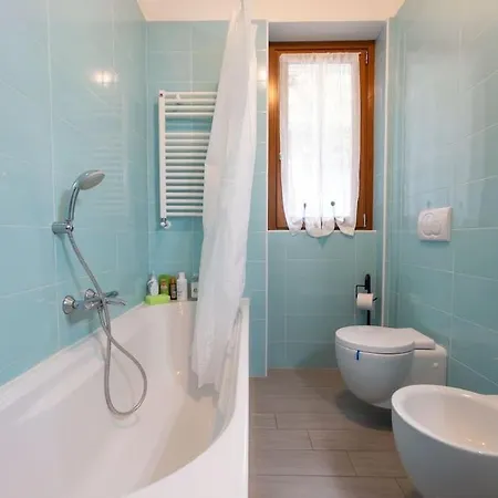 Apartment Casa May- Terrace, Lake View - Wifi - Parking Bellano
